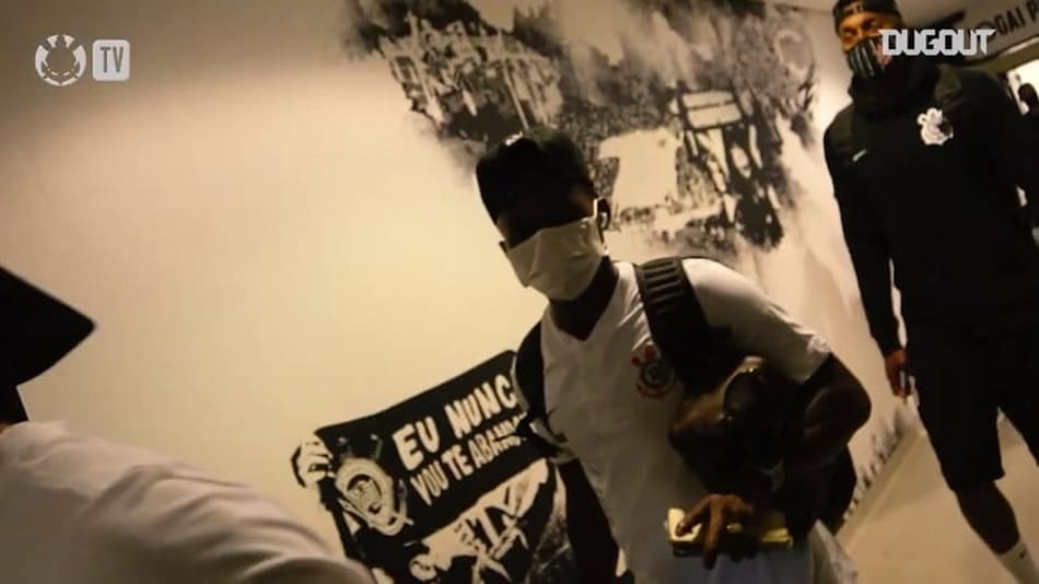 VÍDEO: Veja os bastidores da goleada do Corinthians sobre o Fluminense