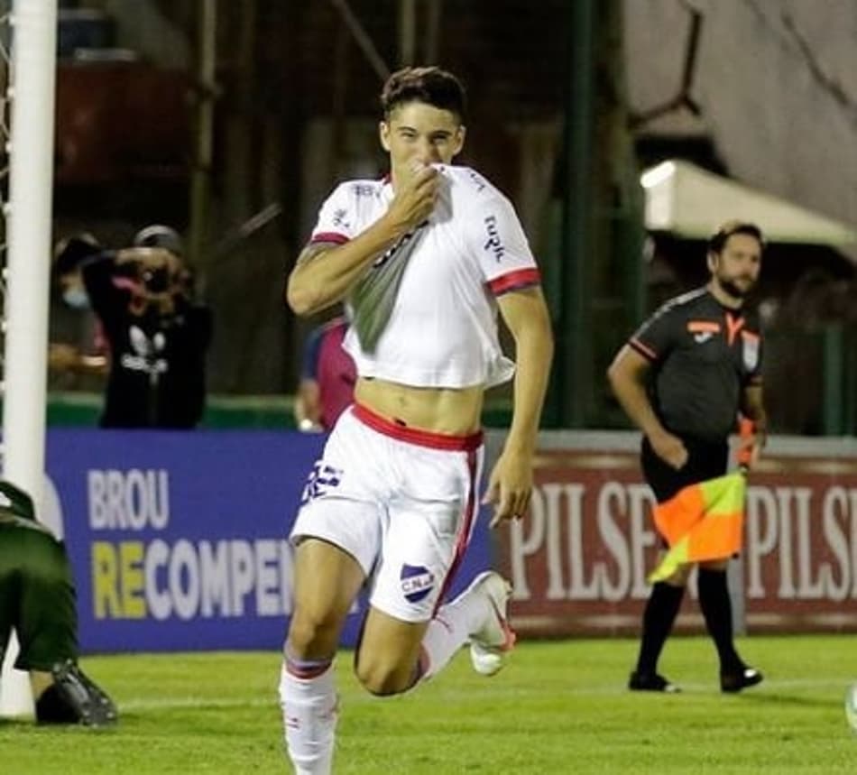 Uruguaio: Nos pênaltis, Nacional vence Wanderers e conquista o Intermedio