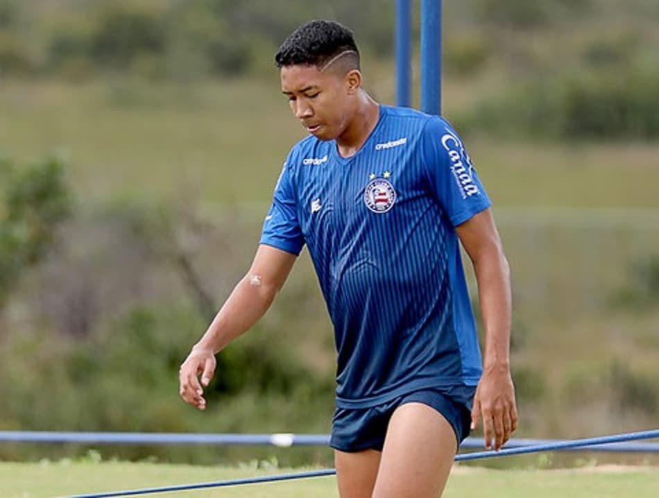 Atacante Saldanha é emprestado pelo Bahia ao Jef United-JAP