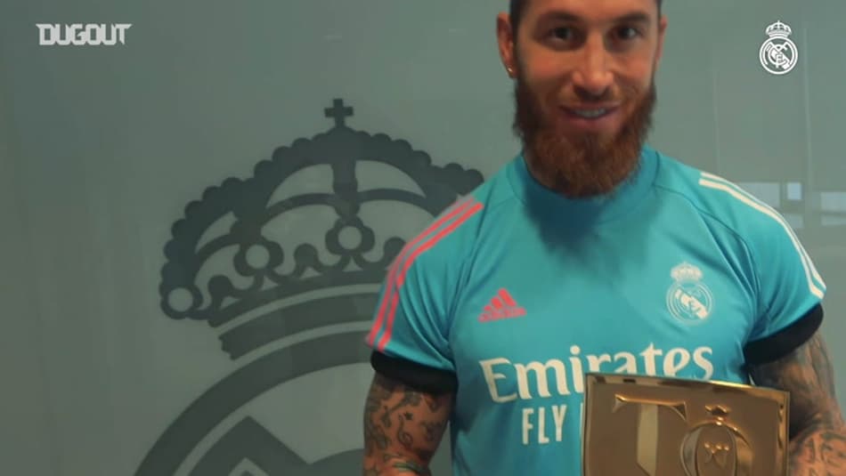 VÍDEO: Sergio Ramos é eleito para o time do ano no Fifa 21