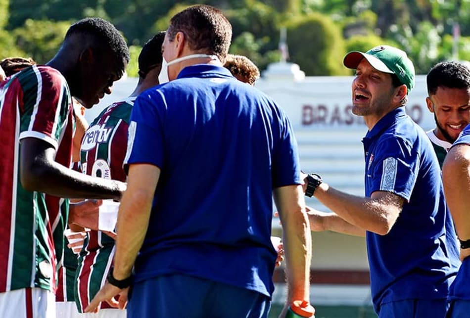 Guilherme Torres explica sucesso da ‘Geração dos Sonhos’ do Fluminense e analisa transição ao profissional