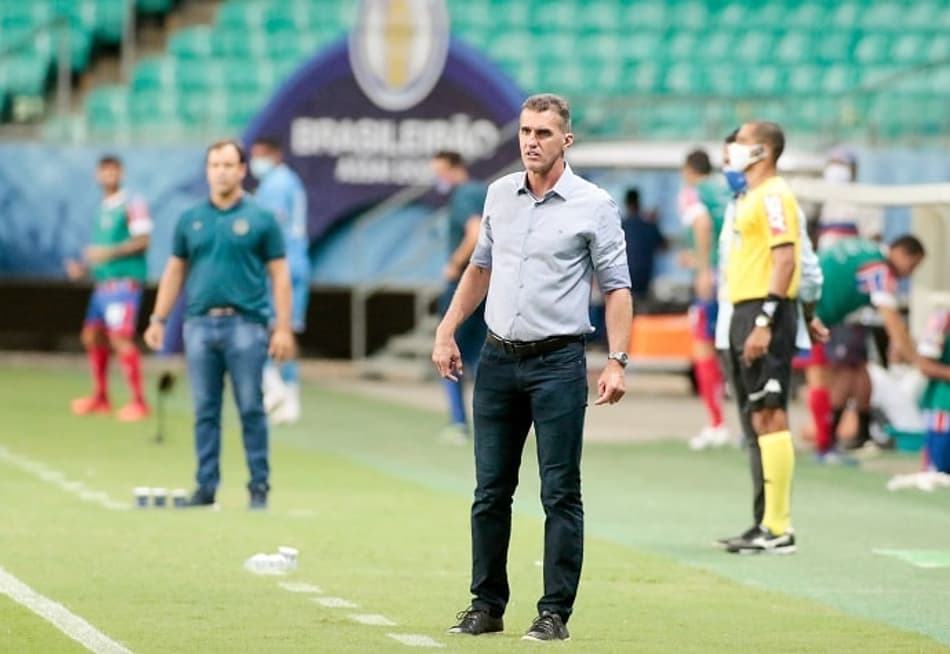 Mancini fala em recuperação do Corinthians e acredita em vaga no G6: ‘Sou um otimista de plantão’