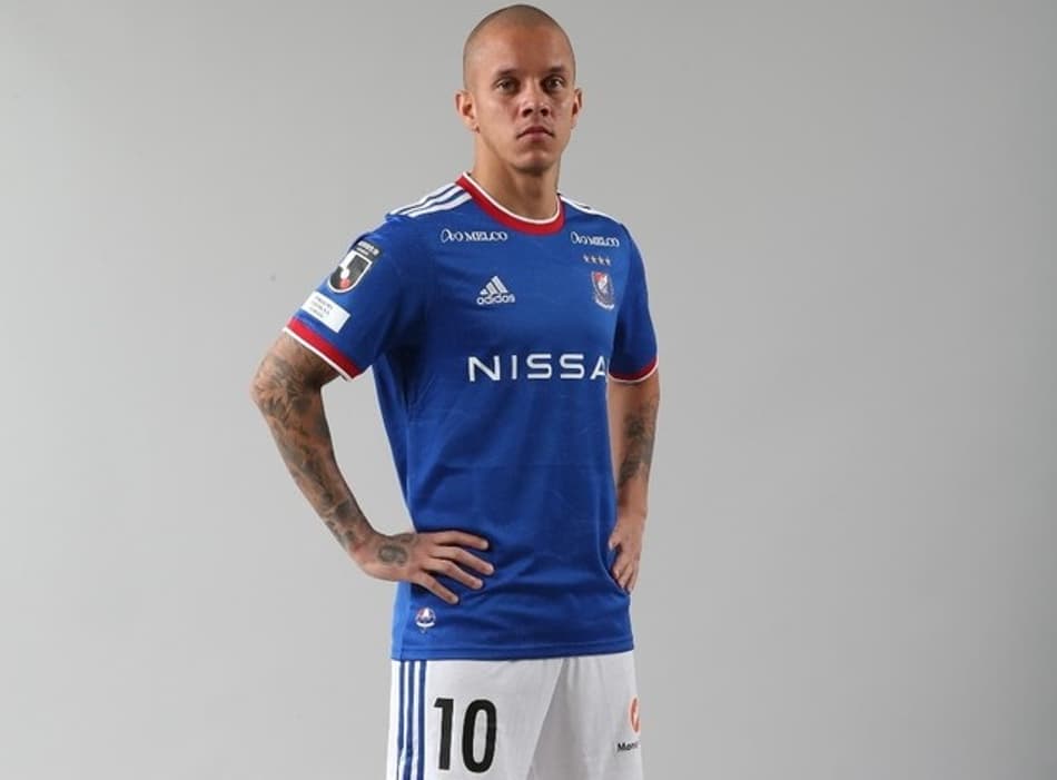 Cheio de moral! Ex-Fluminense ganha direito de usar a 10 em atual clube