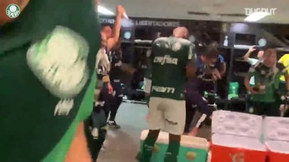 Jogadores do Palmeiras fazem festa no vestiário: 'O Maraca é nosso'; veja!