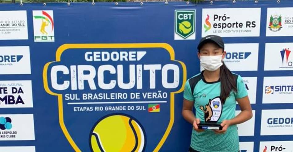 Gabriela Cho, tenista da ADK Tennis, campeã em São Leopoldo
