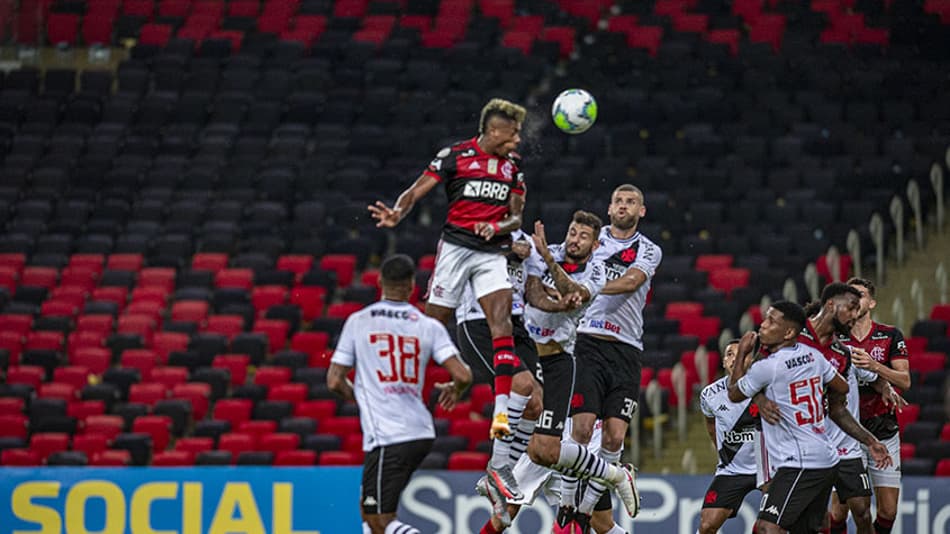 Bruno Henrique analisa comparação com Cristiano Ronaldo por gol em clássico contra o Vasco: ‘Uma lenda’