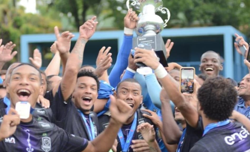 Pérolas Negras levantam a Taça da Série B2