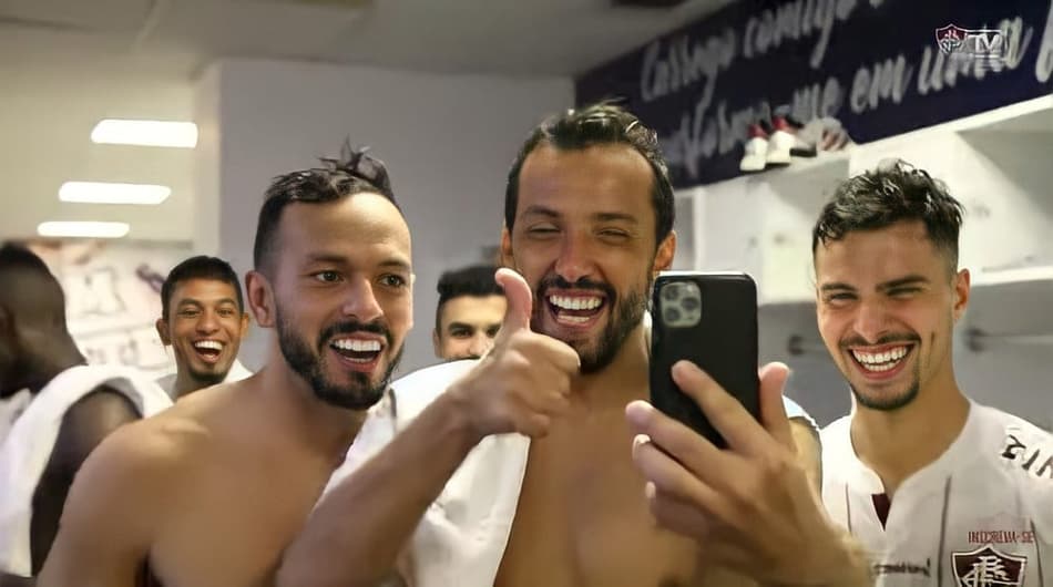 Fluminense: Nenê tira onda com Fred em bastidores da vitória contra o Ceará: ‘Deu sorte ficar em casa’