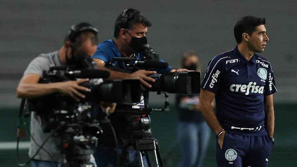 Após derrota do Palmeiras, Abel Ferreira detona calendário brasileiro: ‘Não existe em lugar algum’