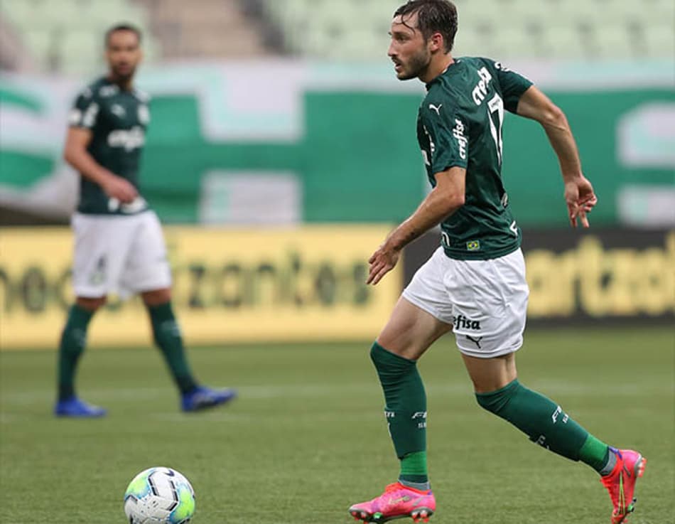 ATUAÇÕES: Viña faz golaço e se destaca em empate do Palmeiras
