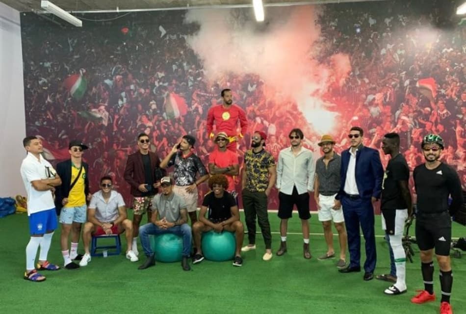 Elenco do Fluminense faz concurso do mais mal vestido e Fred brinca: ‘Nino tentou vir arrumado e ganhou’; veja