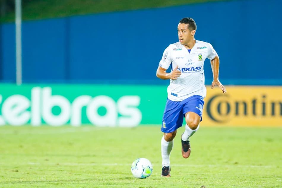 Ramon celebra gol pelo Santo André e valoriza empate contra o Santos