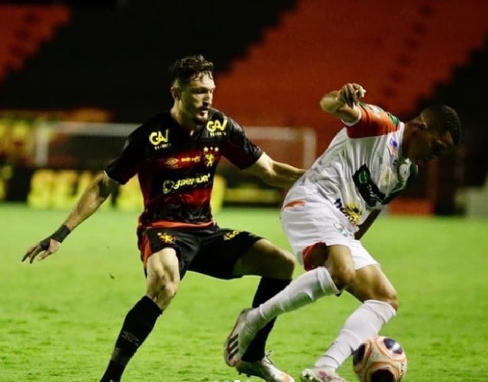 De virada, Salgueiro vence Sport na Ilha e assume a ponta do Pernambucano