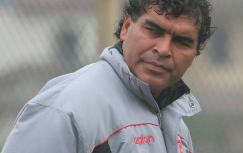 Ex-Cruzeiro presta homenagem a ex-companheiro vítima de infarto