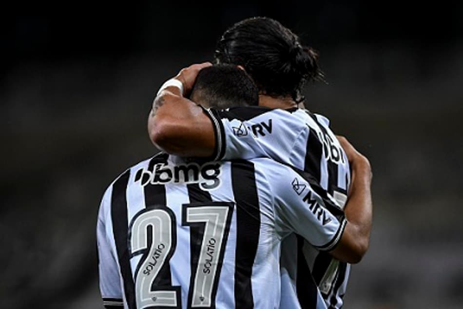 Hulk dá assistência na estreia e Galo goleia o Uberlândia pelo Mineiro