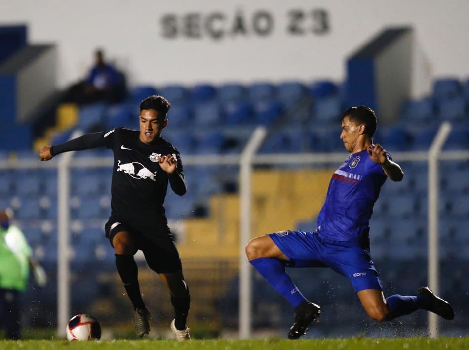 Tomás Cuello explica diferença entre futebol brasileiro e argentino e projeta grande temporada do Red Bull Bragantino