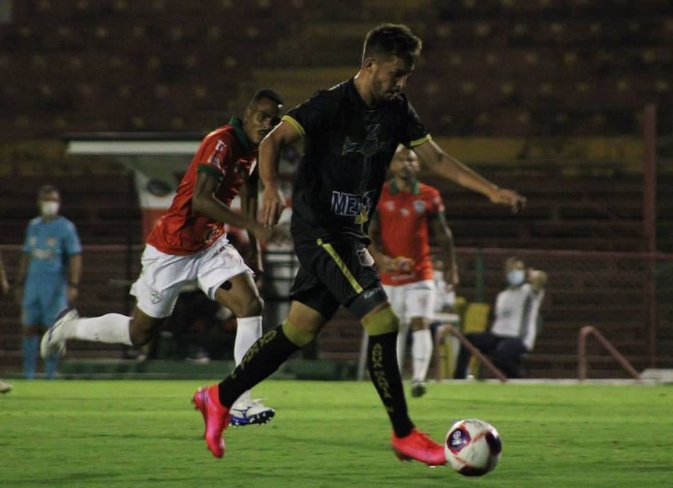Giovanni comemora gol pelo Água Santa e exalta invencibilidade no Paulistão A2