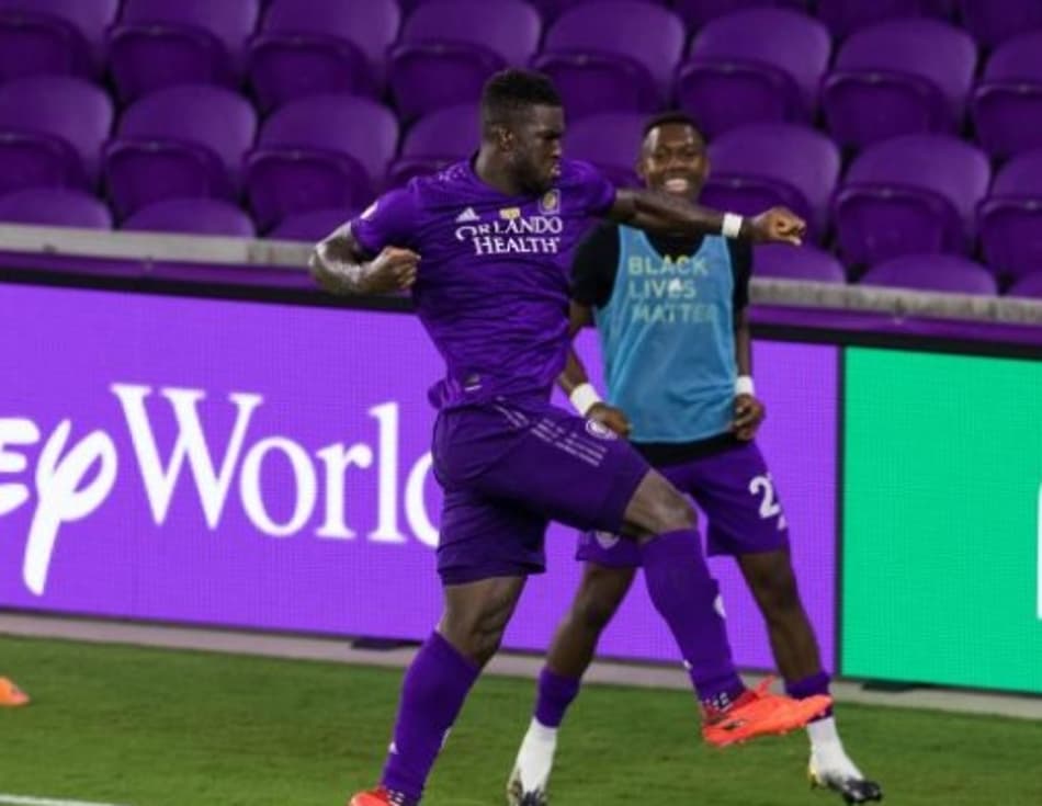 Time de Pato da MLS recusa proposta milionária por atacante que não está no clube
