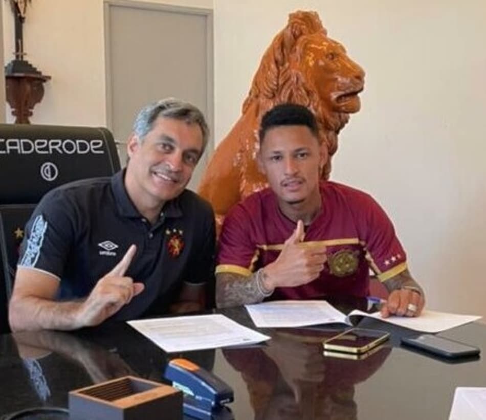Neilton é confirmado como reforço do Sport