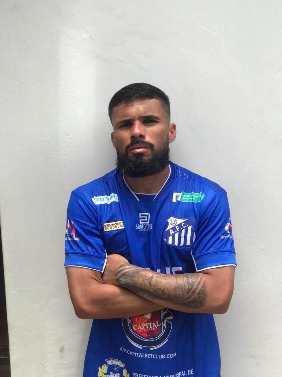 Volante comemora primeira vitória do Aquidauanense-MS no estadual