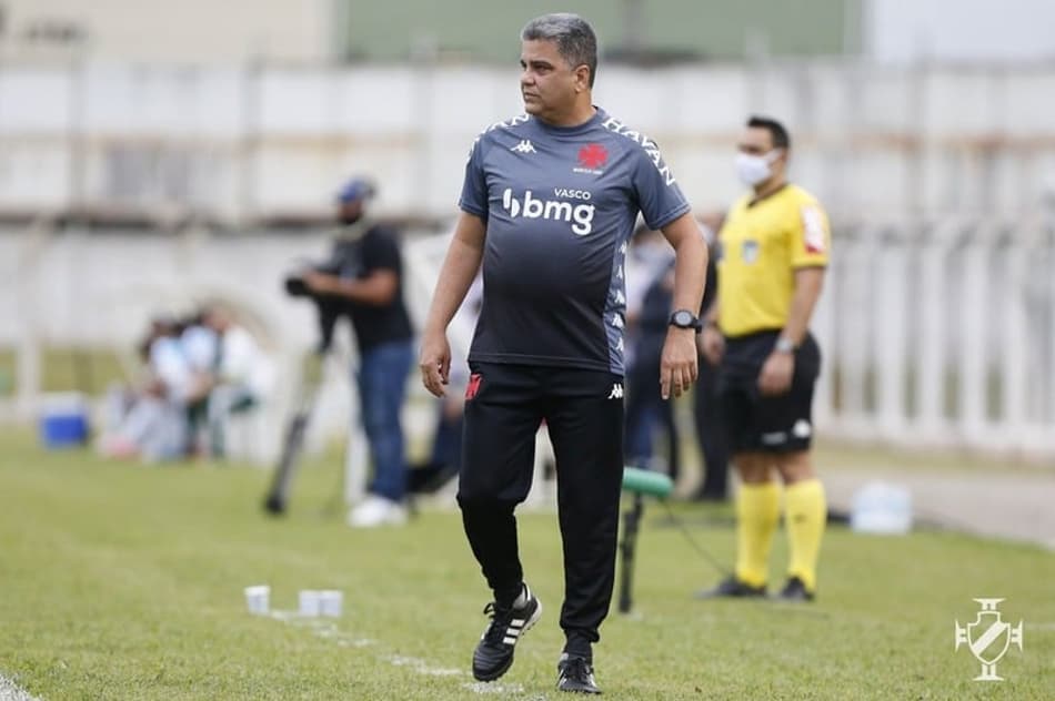 Marcelo Cabo exalta empenho e comemora vaga: ‘Estamos formando um grupo comprometido com o Vasco’