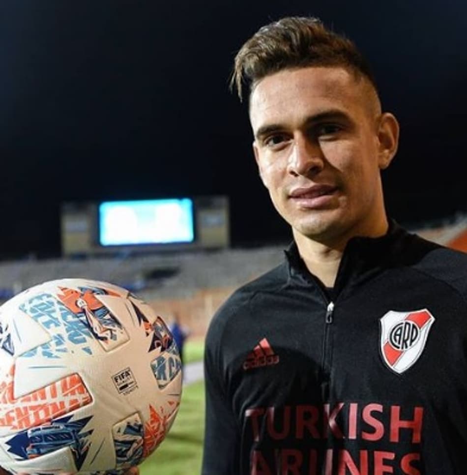 Borré cumpre promessa após anotar quatro gols pelo River Plate