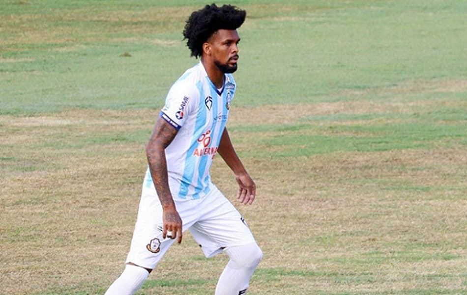 Zagueiro Dante confia na recuperação do Macaé no Campeonato Carioca