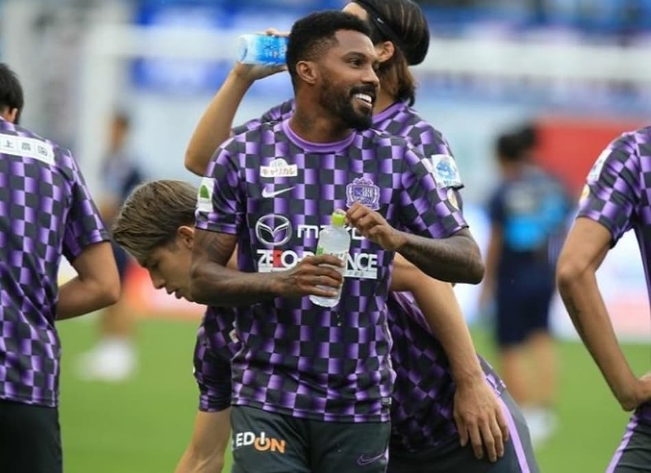 Rhayner, ex-Flu, vibra com boa fase do Sanfrecce Hiroshima