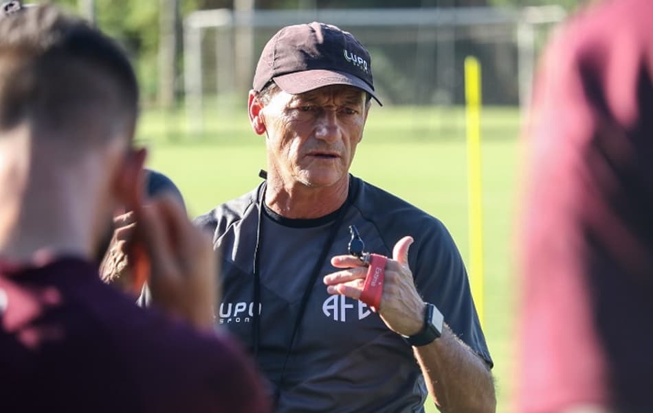 Preparador físico avalia impactos da paralisação no futebol paulista