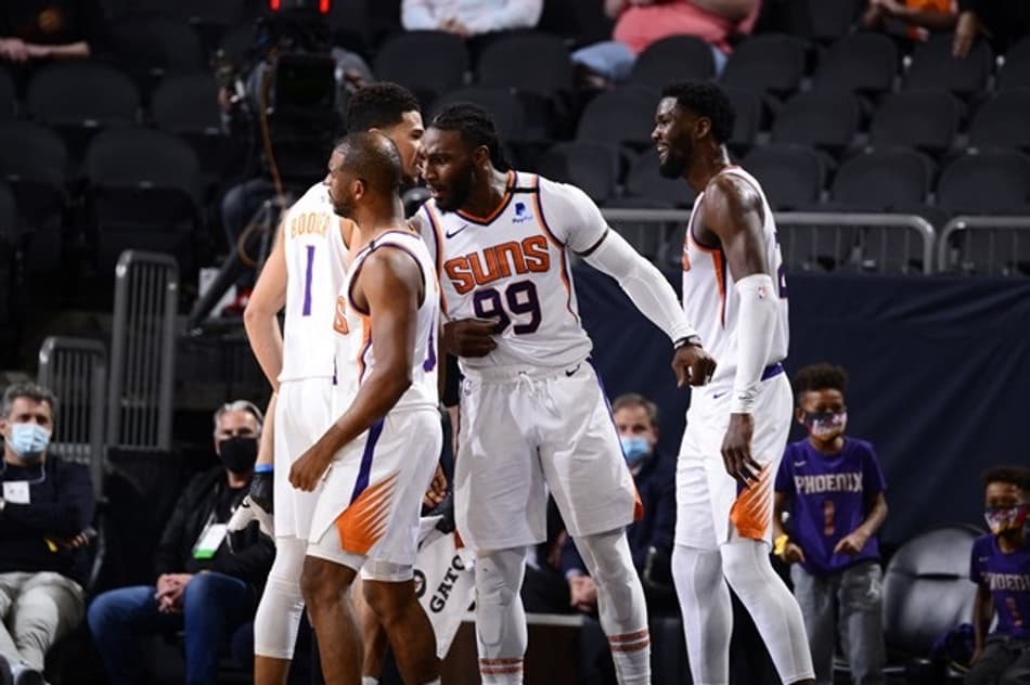 Suns tenta igualar maior sequência de vitórias de sua história