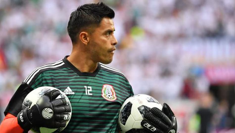 Goleiro da seleção do México bate recorde histórico