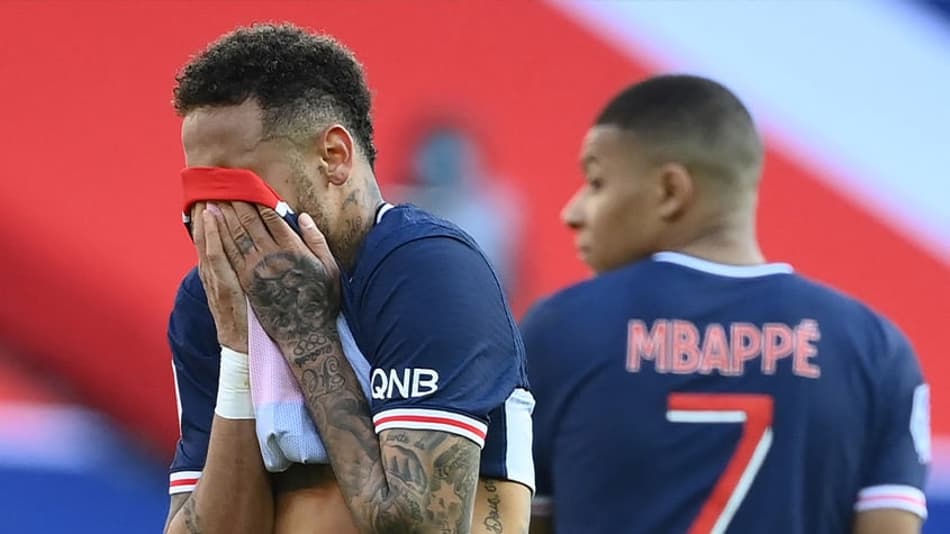 VÍDEO: Veja a expulsão de Neymar na derrota do Paris Saint-Germain