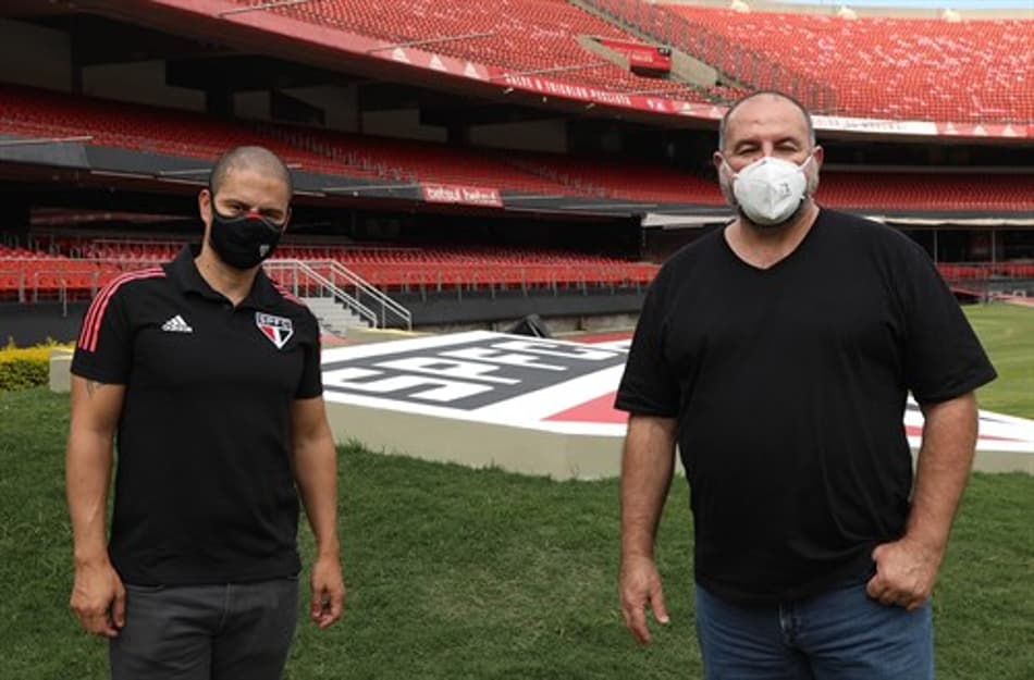 VÍDEO: Alex explica sua função no Sub-20 do São Paulo: 'Desenvolver o jogador'