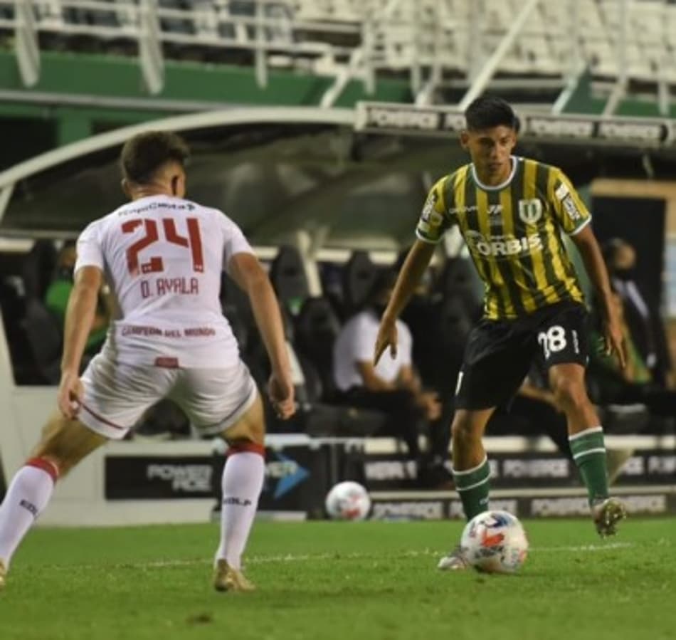 Argentino: Em jogo maluco, Banfield e Estudiantes ficam no empate