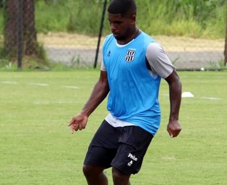 Na Ponte Preta, Marcos Jr. se prepara para decisão na Copa do Brasil