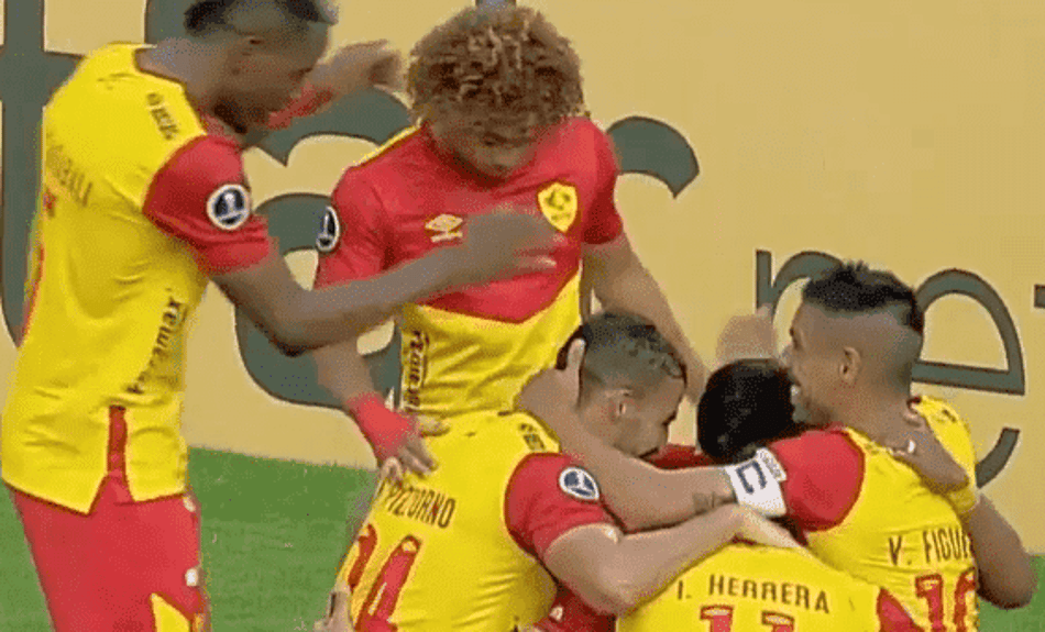 Sul-americana: com Lei do Ex, Aucas faz três em seis minutos e elimina Guayaquil City