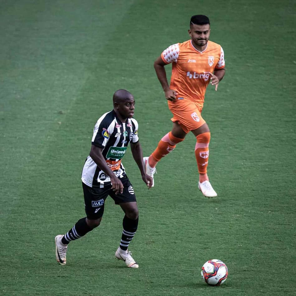 Silvano destaca a importância do grupo após vitória do Atlhetic no Campeonato Mineiro