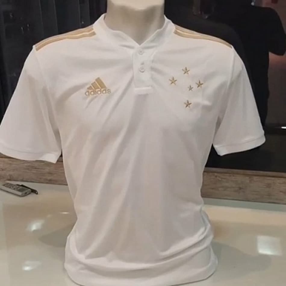 Imagens da camisa 2 do centenário do Cruzeiro vazam. Confira!