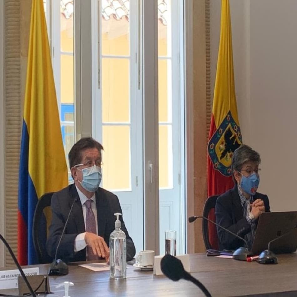 Ministro colombiano se pronuncia sobre times brasileiros jogarem no país