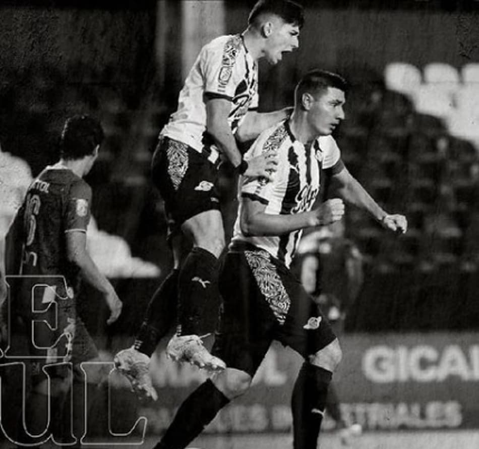 Briga pela liderança do Campeonato Paraguaio fica acirrada