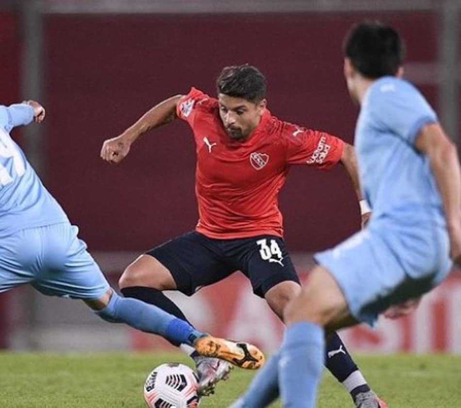 Elenco do Independiente é barrado no aeroporto de Salvador e duelo contra o Bahia fica em risco