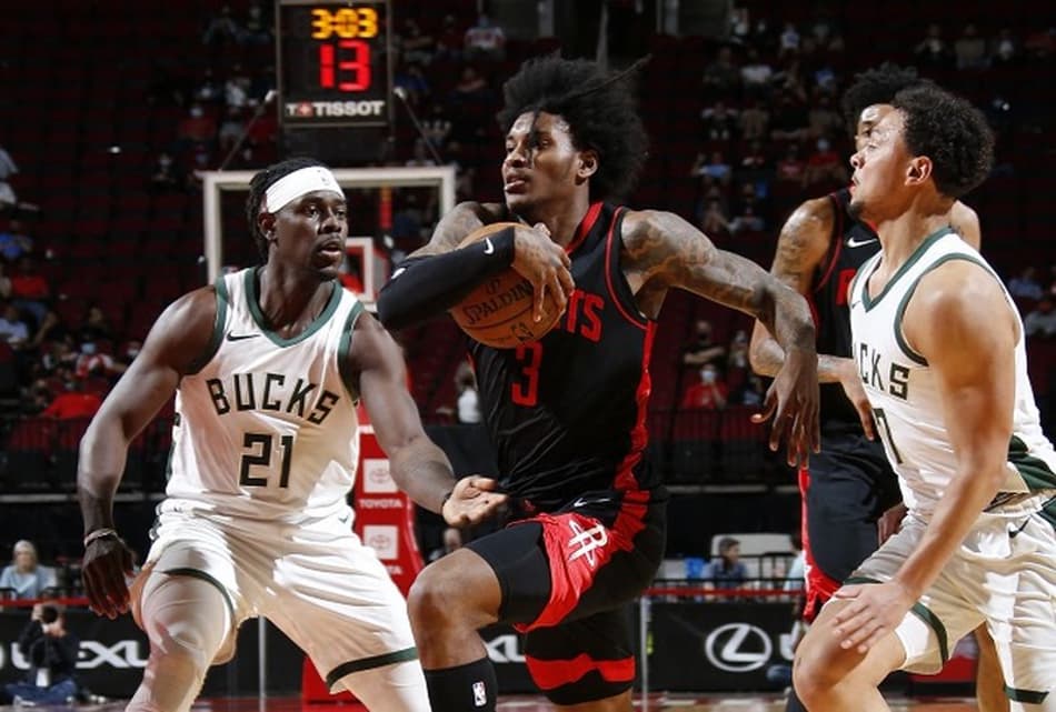 Kevin Porter faz 50, Rockets vence Bucks e Antetokounmpo sai lesionado