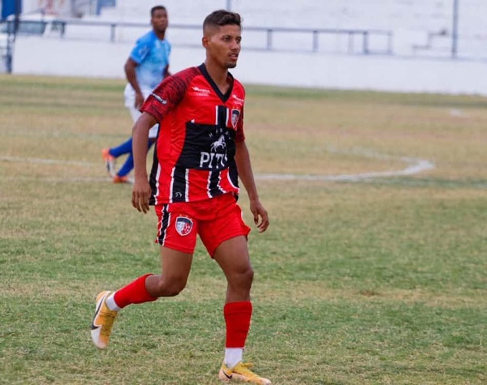 Brendo comenta expectativa do Vera Cruz para uma vaga no mata-mata do Campeonato Pernambucano