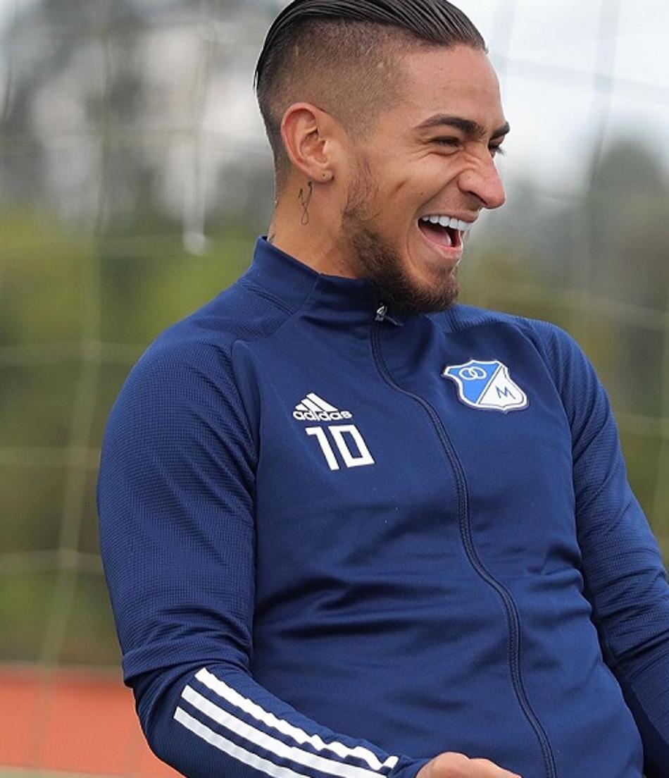 Confira números do atacante colombiano sondado pelo Corinthians