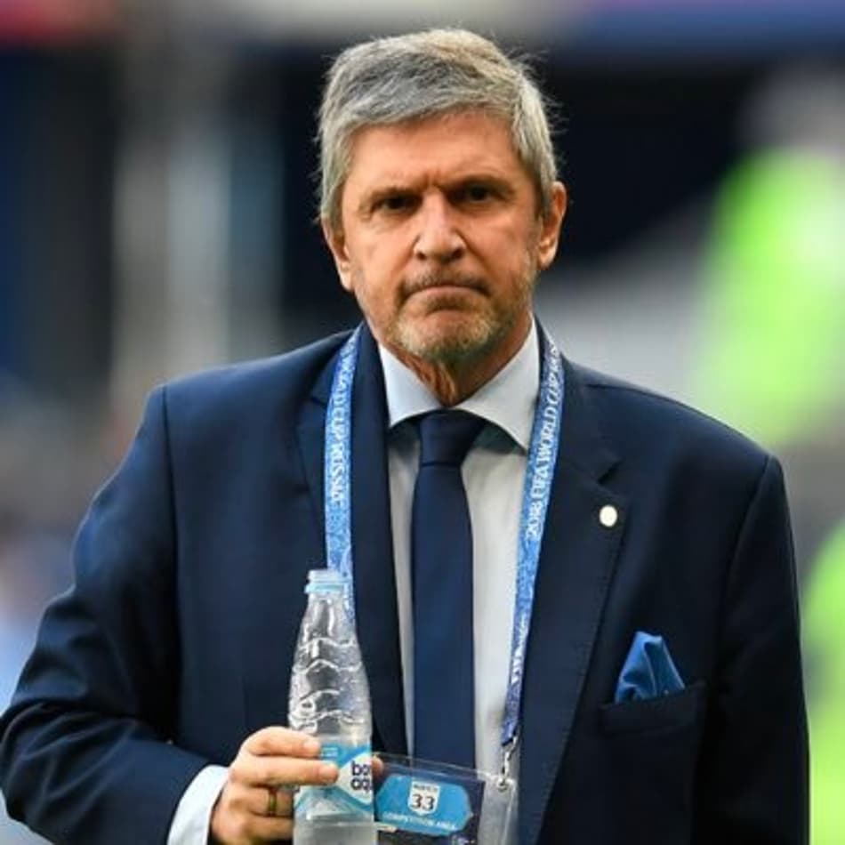 "Conmebol se equívoca mandando árbitros inexperientes" diz vice-presidente de gigante sul-americano