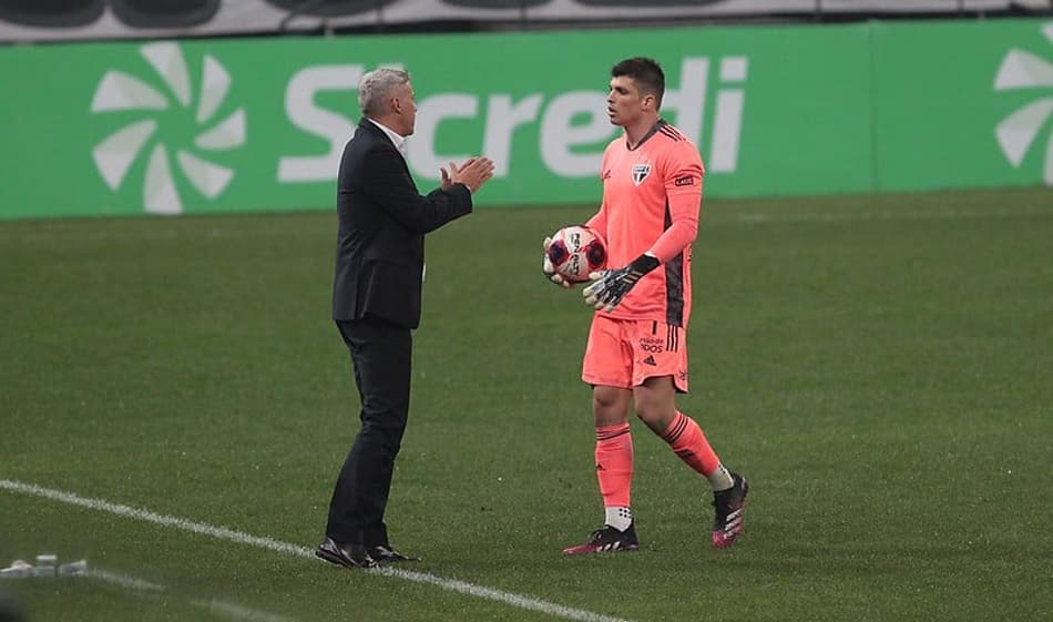VÍDEO: Crespo avalia partida com Corinthians: ‘Um empate merecido’