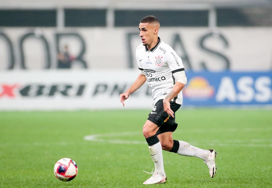 Gabriel comemora marca de 200 jogos pelo Corinthians, mas lamenta empate contra o São Paulo