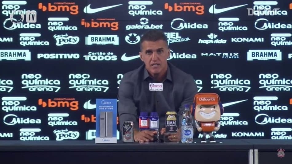 VÍDEO: Mancini fala de frustração em empate do Corinthians: ‘Não é fácil digerir um gol no último minuto”