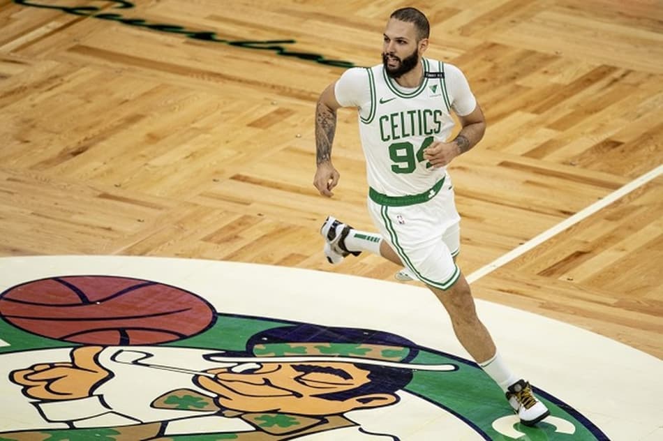 Knicks está interessado em Evan Fournier e pode fazer investida por Dinwiddie