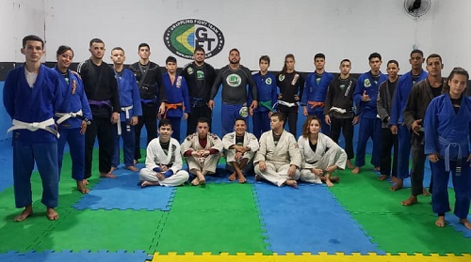 Projeto social de Jiu-Jitsu transforma e leva orgulho para o município de Itaguaí, no Rio; veja mais